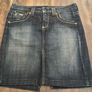 🟠 CHIP & PEPPER DARK BLUE DENIM SKIRT SIZE 28